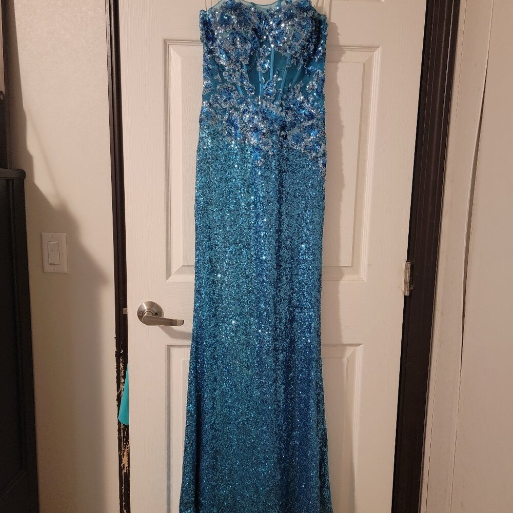 Sequins gown